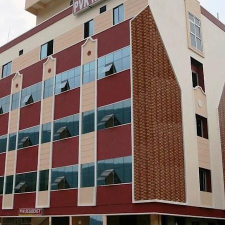 Vihas Inn Tirupati Esterno foto