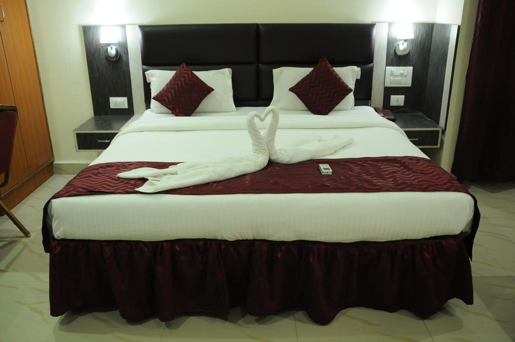Vihas Inn Tirupati Esterno foto