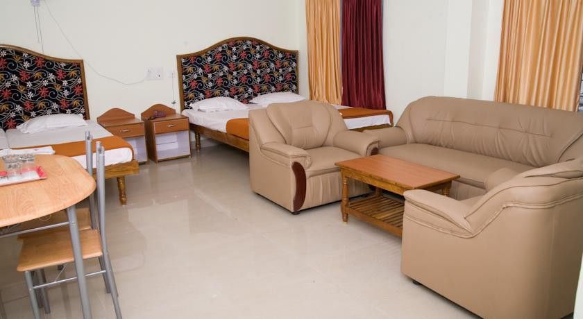Vihas Inn Tirupati Esterno foto